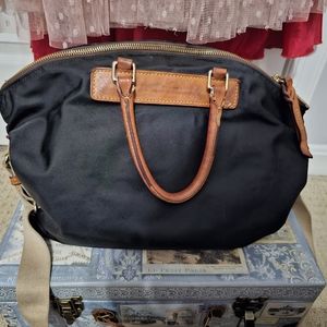 Dooney & Bourke